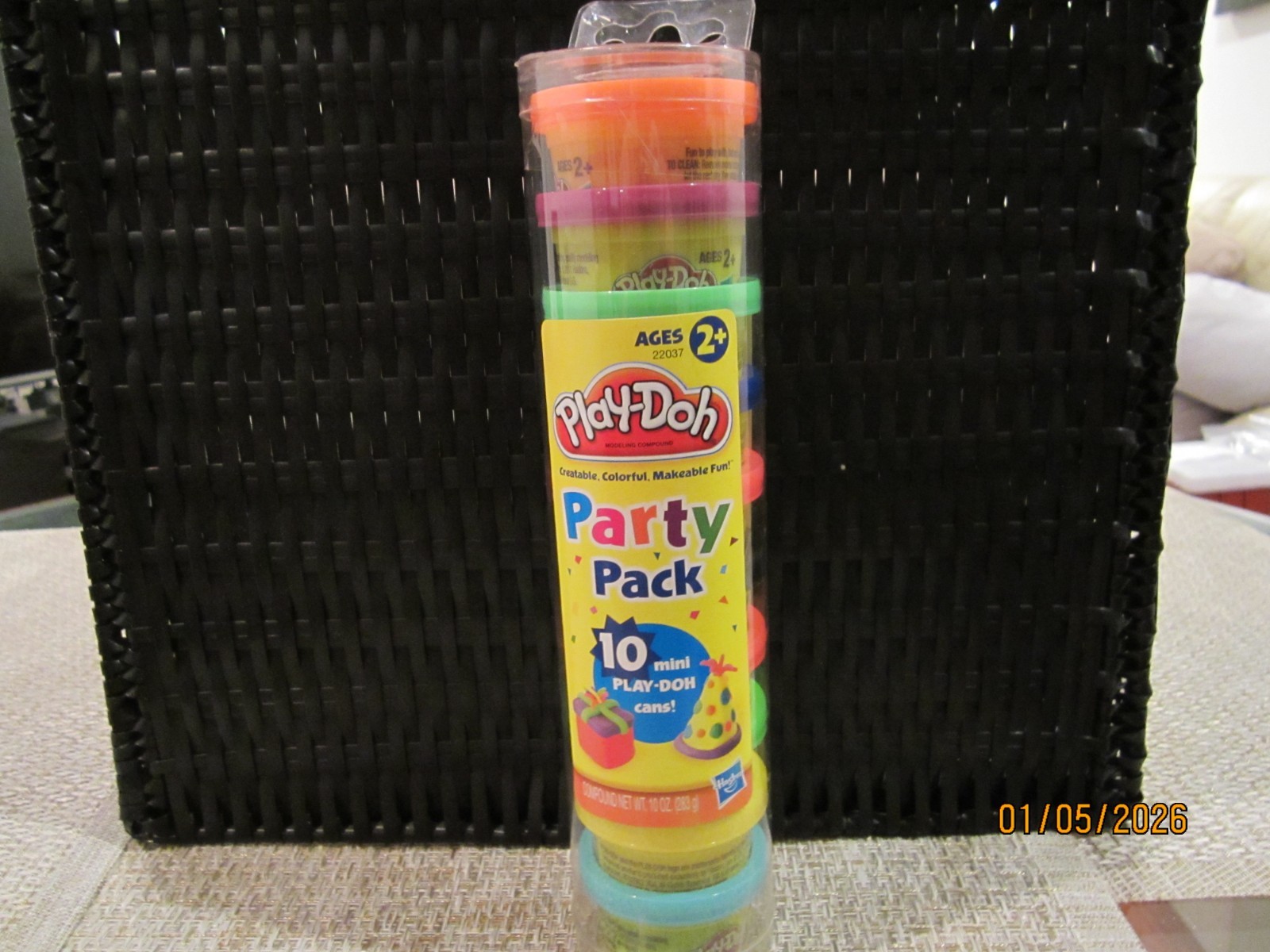 Play-Doh Party Pack of 10 cans (1 oz ea) modeling compound NEW HASBRO non-toxic