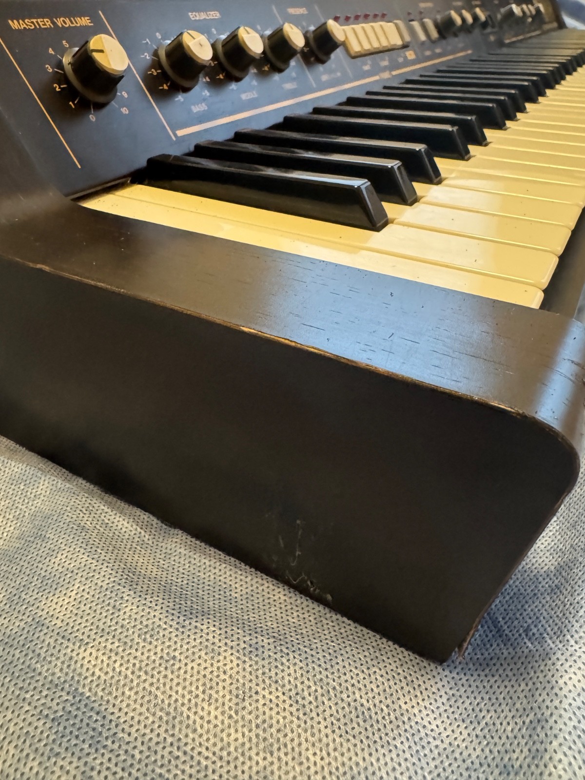 korg eps-1 synth