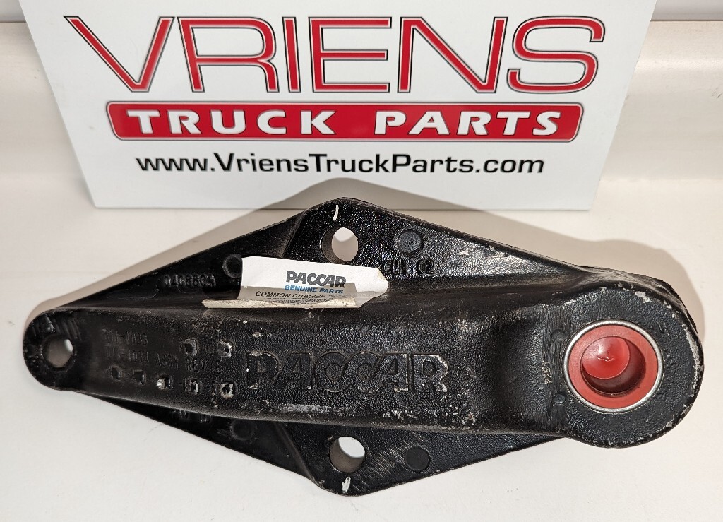 PETERBILT PACCAR KENWORTH BRACKET ASSY-SHACKLE W/ROLLER BUSHING B11-1034-3