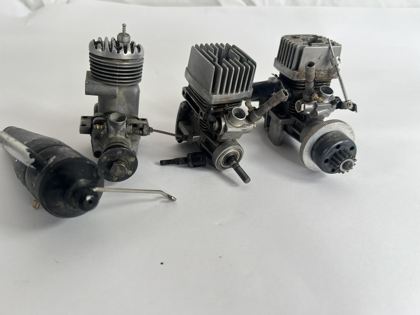 Vintage HPI 2-Stroke Nitro RC Engine Lot 2 W Pipe McCoy 29 Glow Japan Engines
