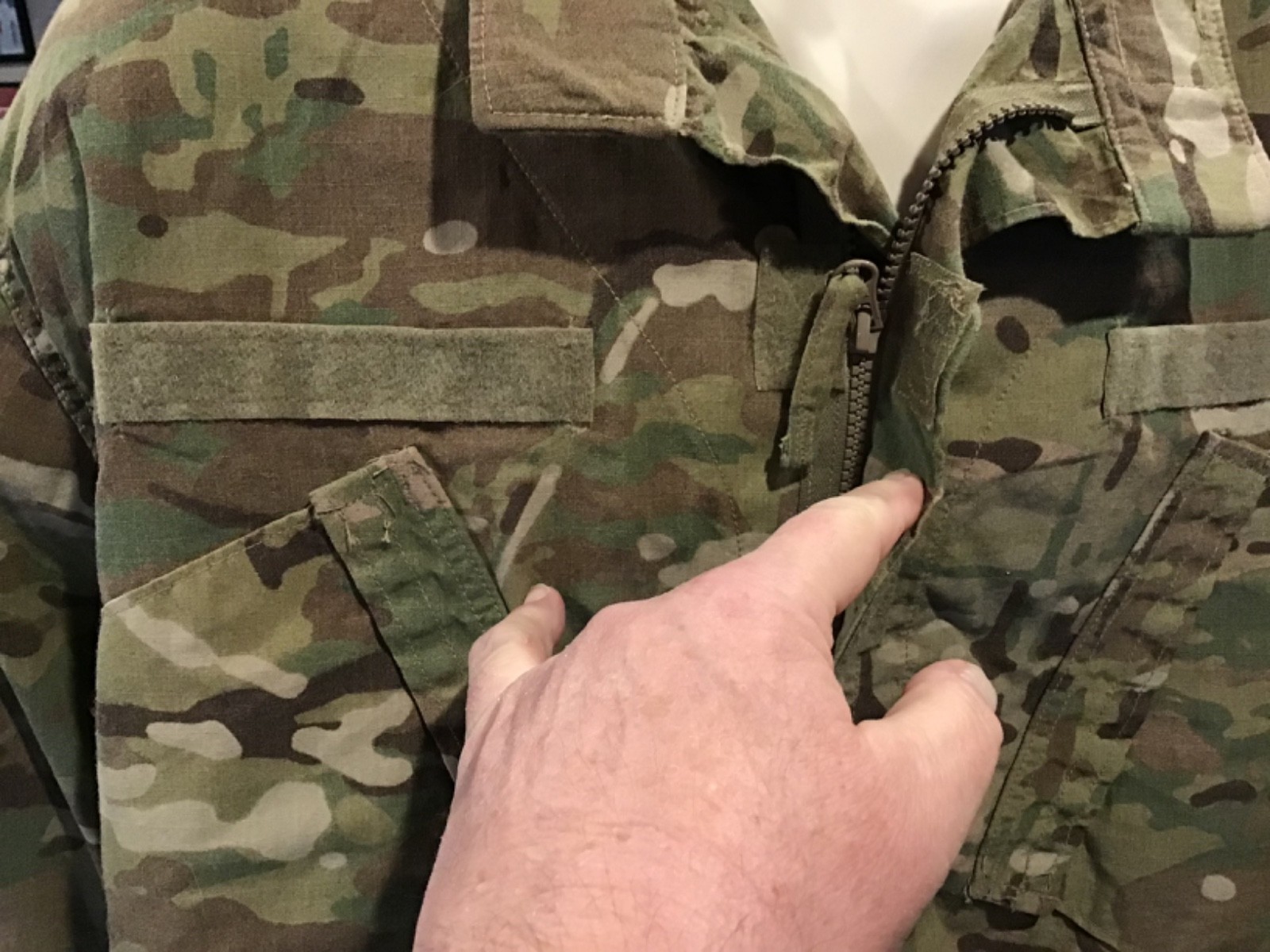 U.S. Army NATO Camo Jacket Size Large Multi Pockets Full Zip Authentic 8090-0414