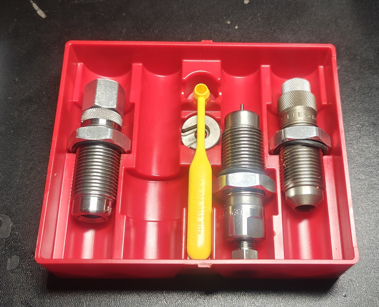 LEE 3 DIE SET (CARBIDE) .380 ACP W/SHELL HOLDER