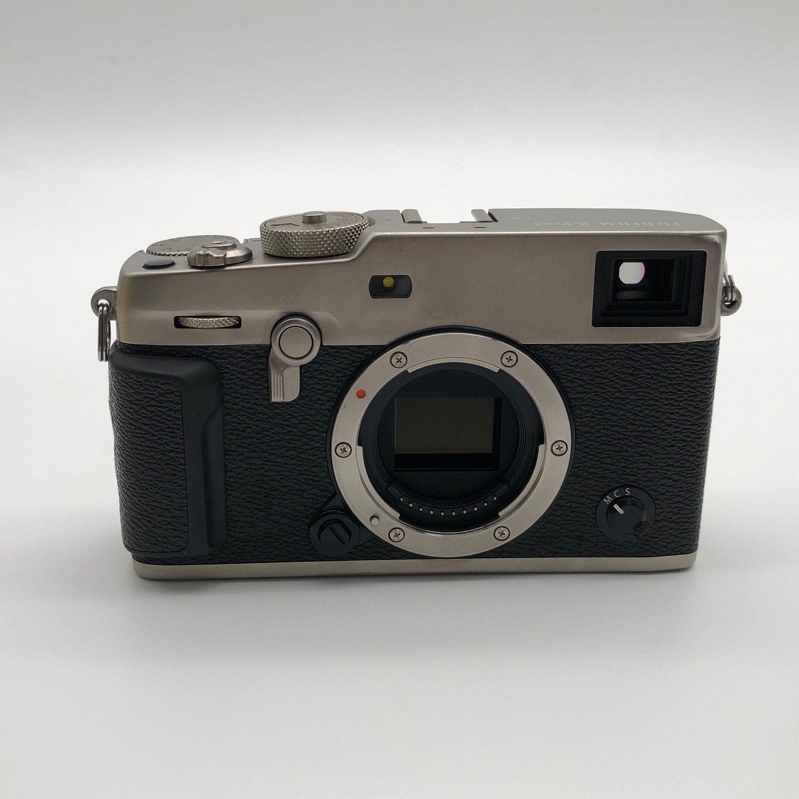 Fujifilm X-Pro3 26.1MP Mirrorless Digital Camera Body Excellent