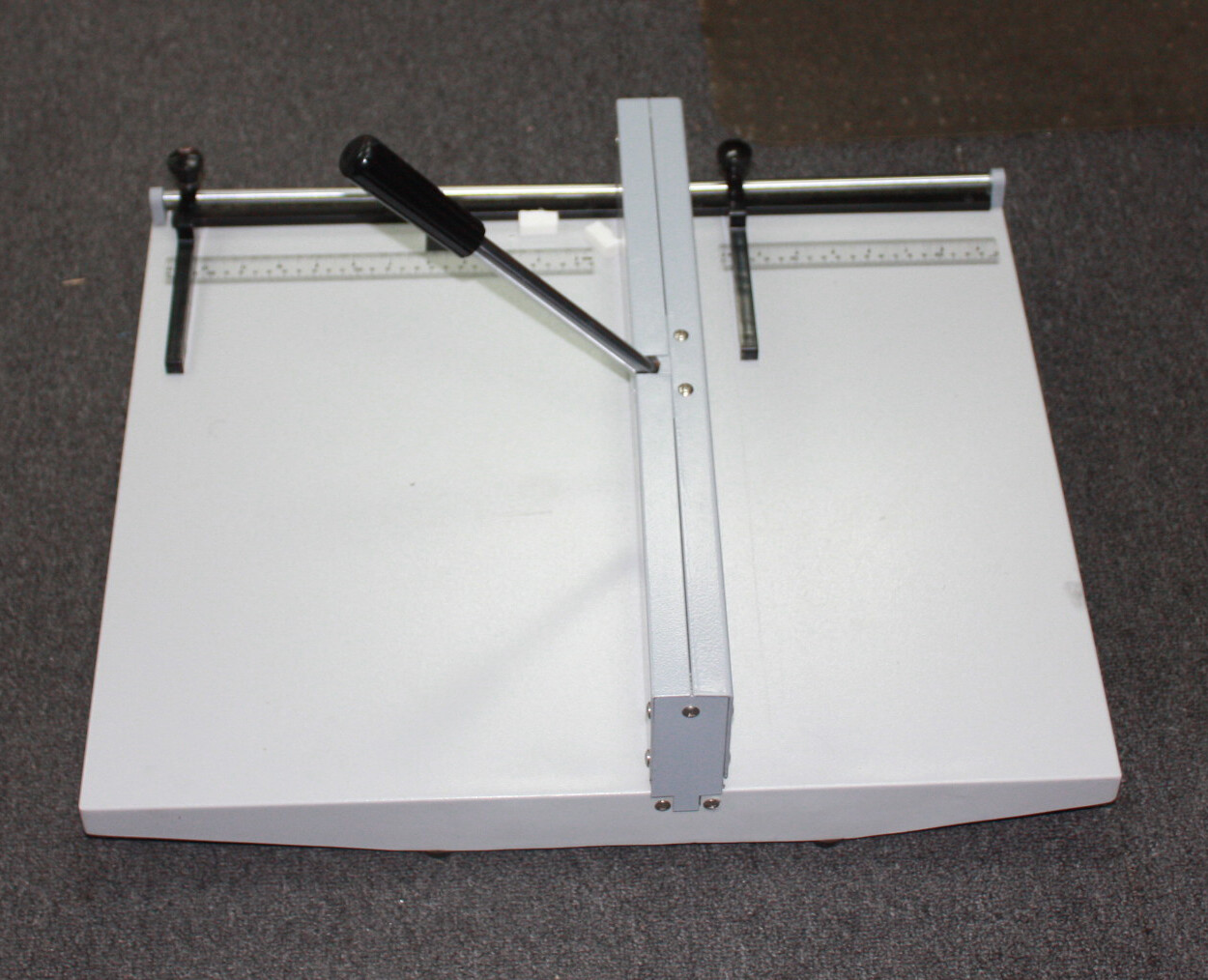Desk Top Hand Perforator MP6-Perforator