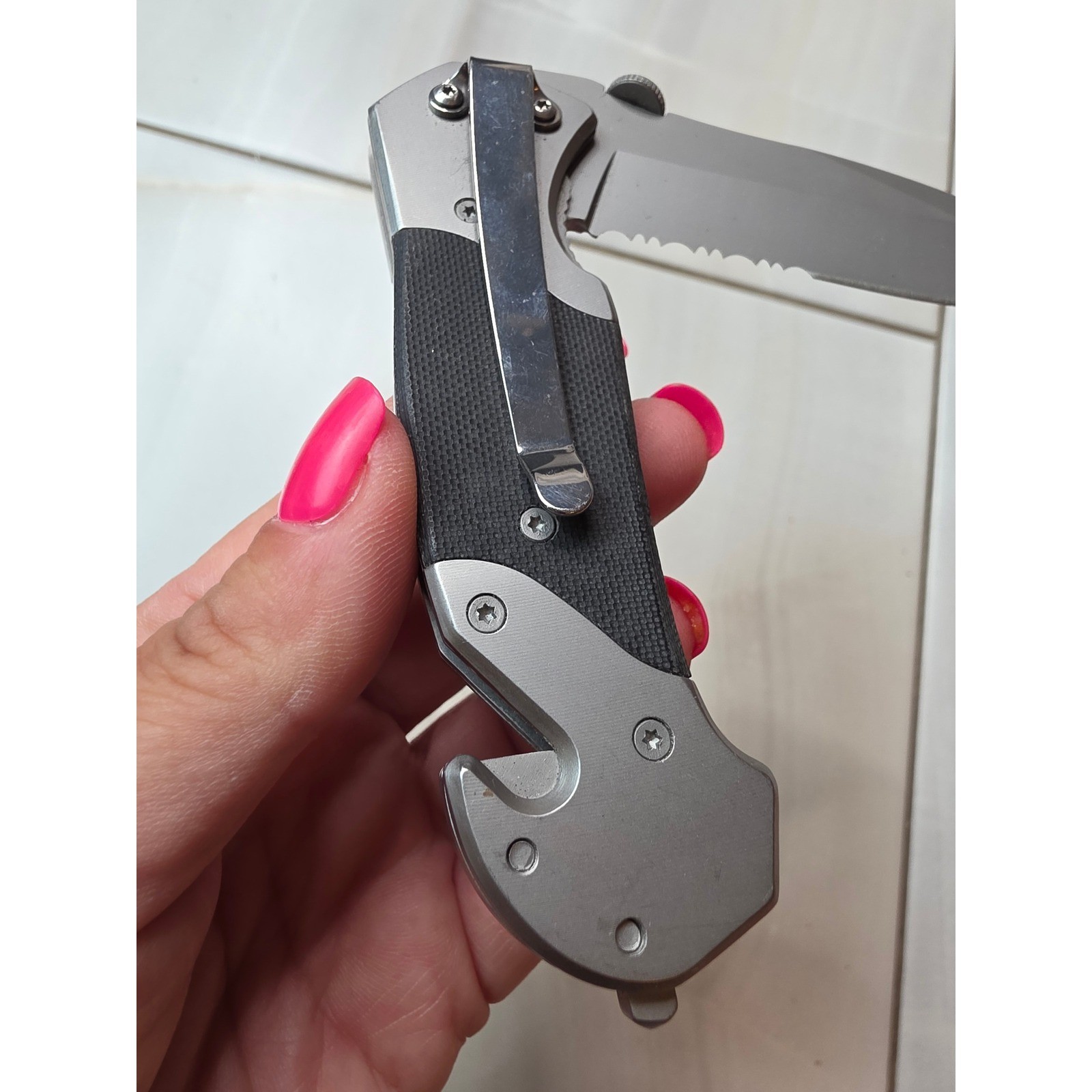 Smith & Wesson 1st Response SWFRS Folding Knife Serrated Blade Rescue Tool F1