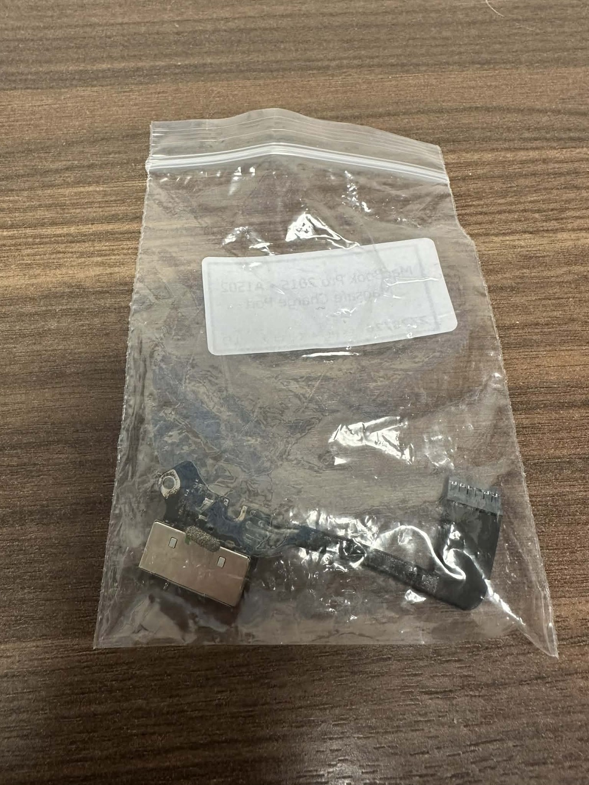 Apple OEM MacBook Pro 2015 A1502 Magsafe Charge Port Very Good