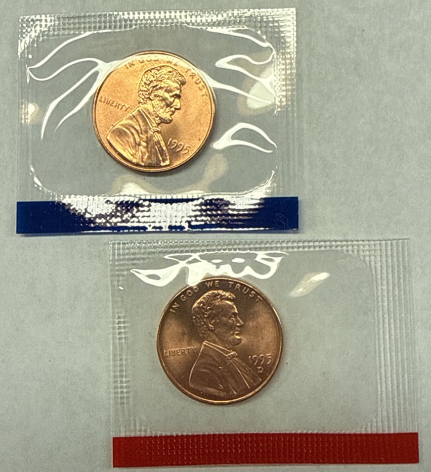 1995 P&D Lincoln Memorial Cent from Mint Set In MINT CELLO with Free Shipping
