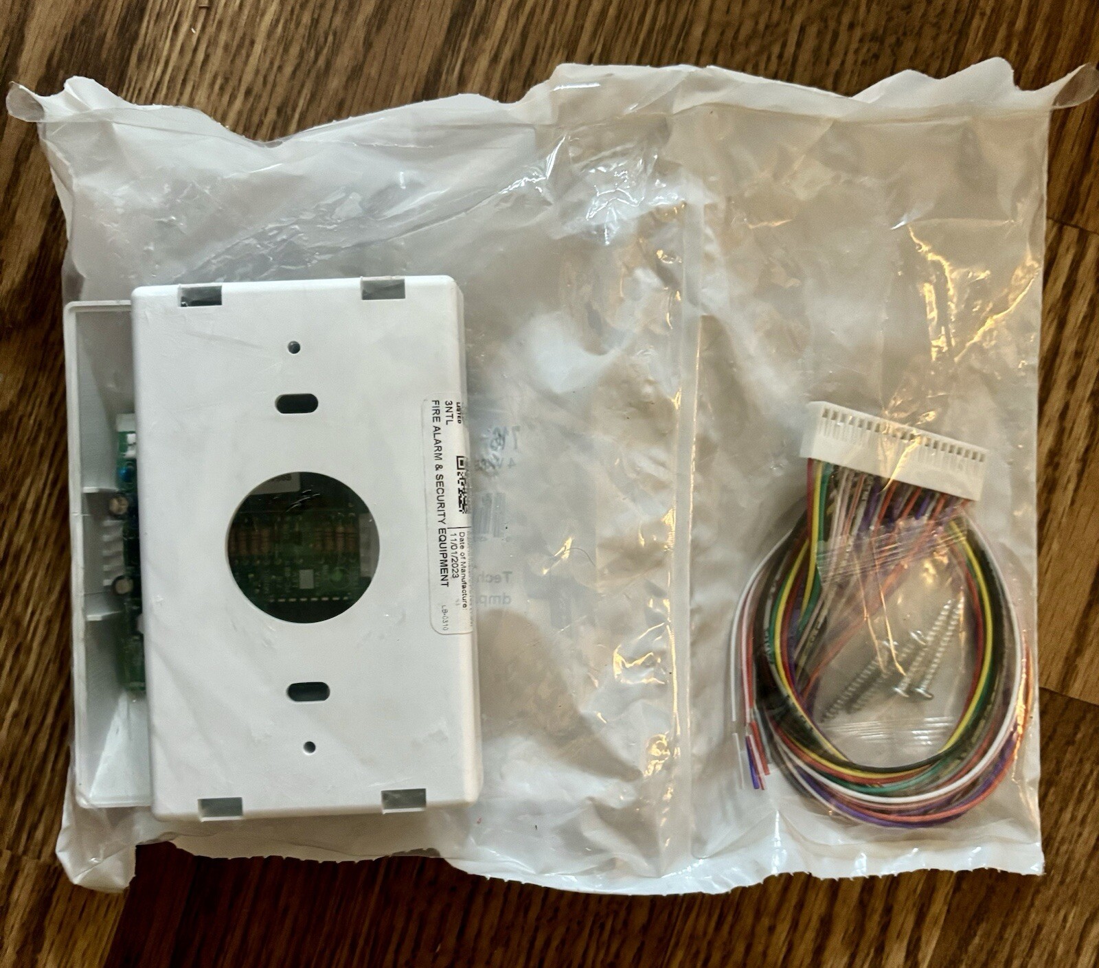 Dmp 716 4 Wire Bus Output Expander.
