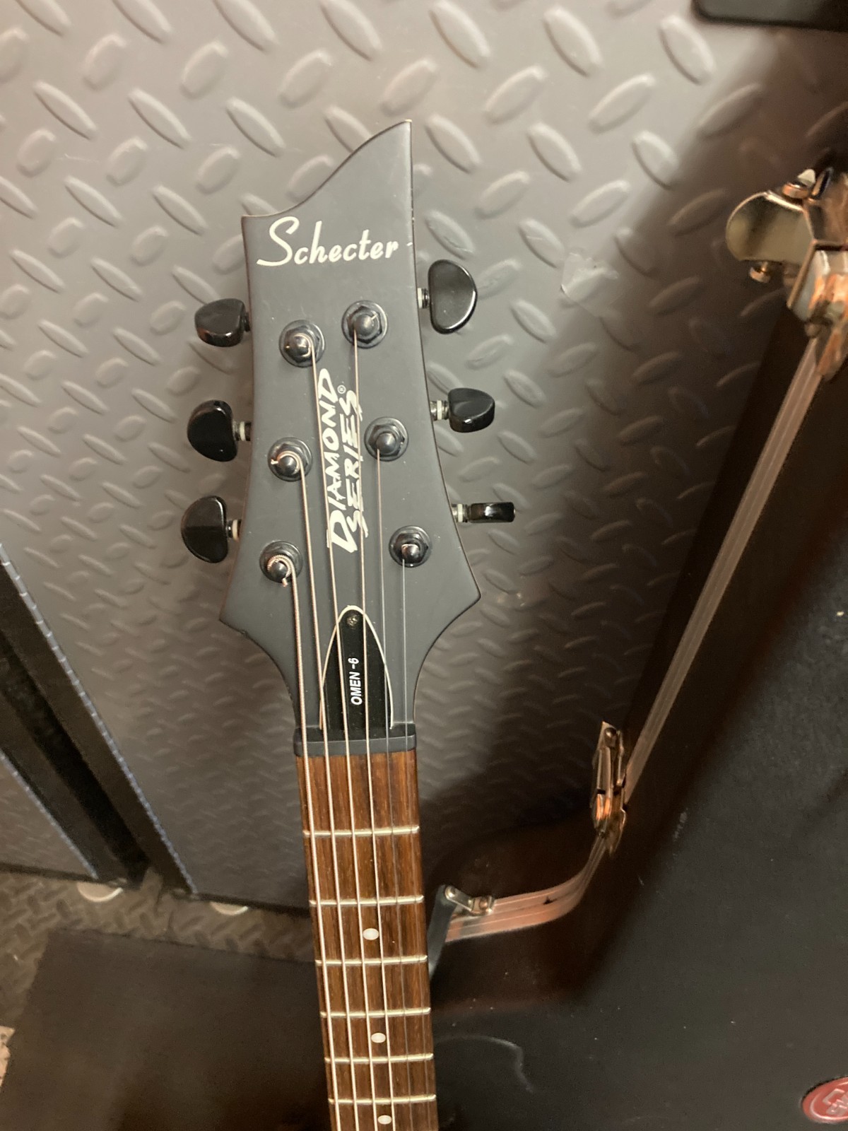 SCHECTER GUITAR RESEARCH OMEN-6
