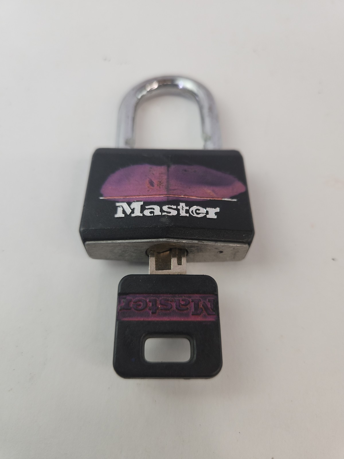 Master Lock Keyed Padlock Black for outdoors three locks One Key Opens All Set 4
