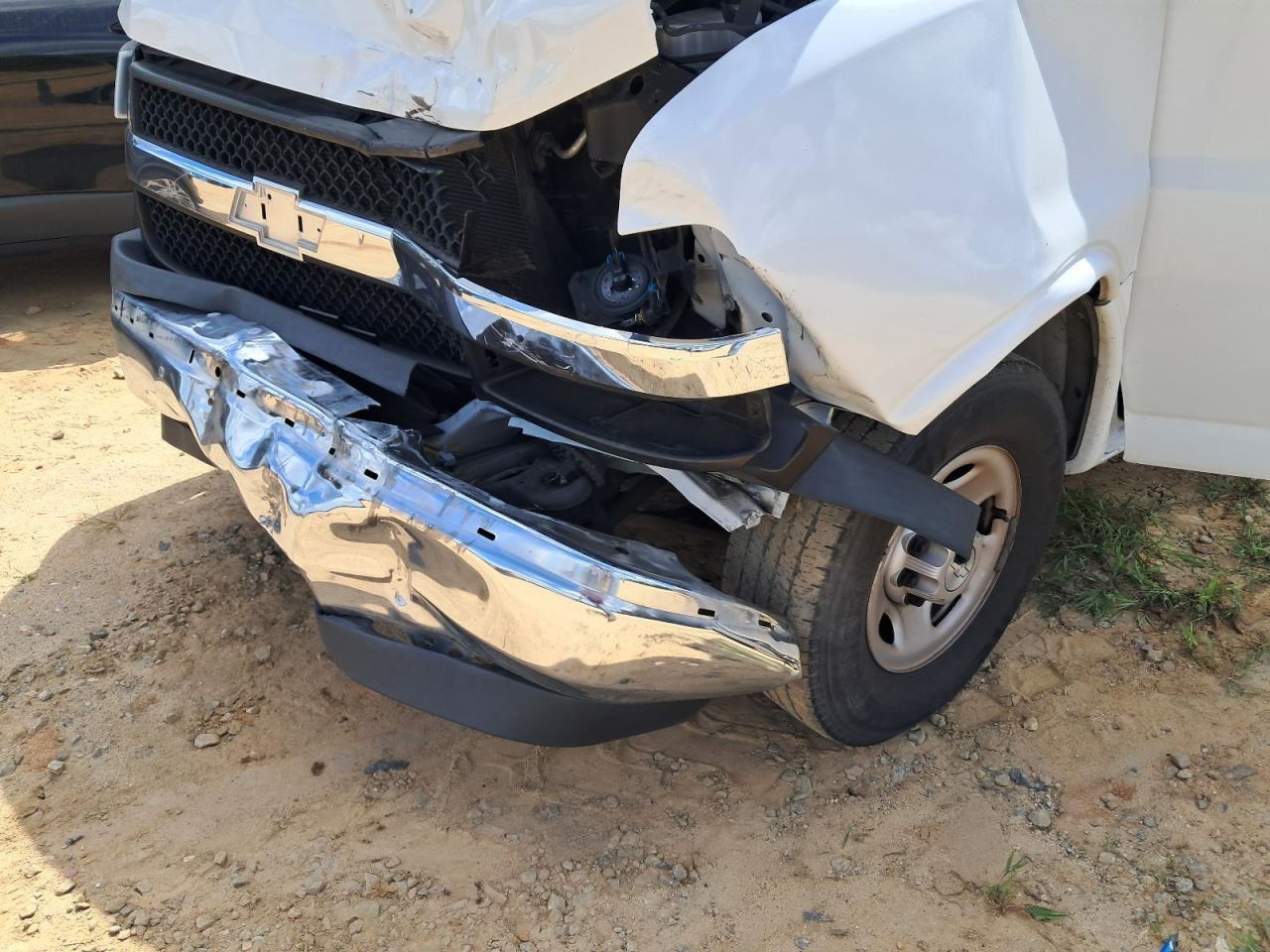 EXPRESS25 2018 Glove Box 4774212
