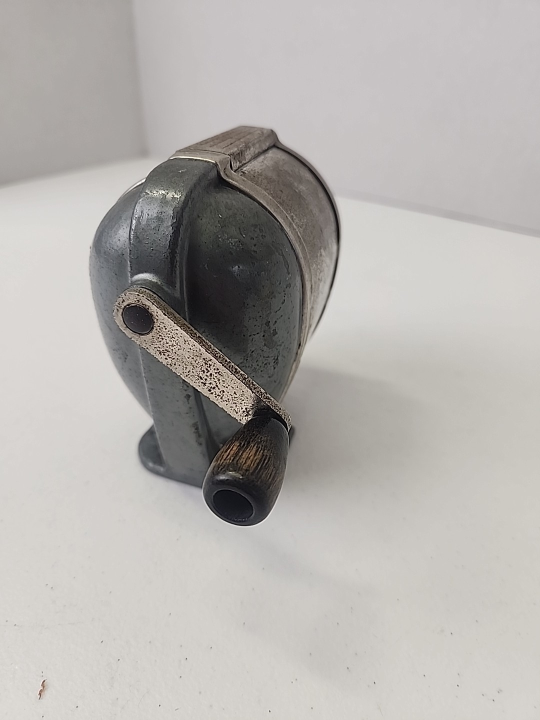Vintage BOSTON KS 8 Hole Manual Pencil Sharpener - Desk, Wall