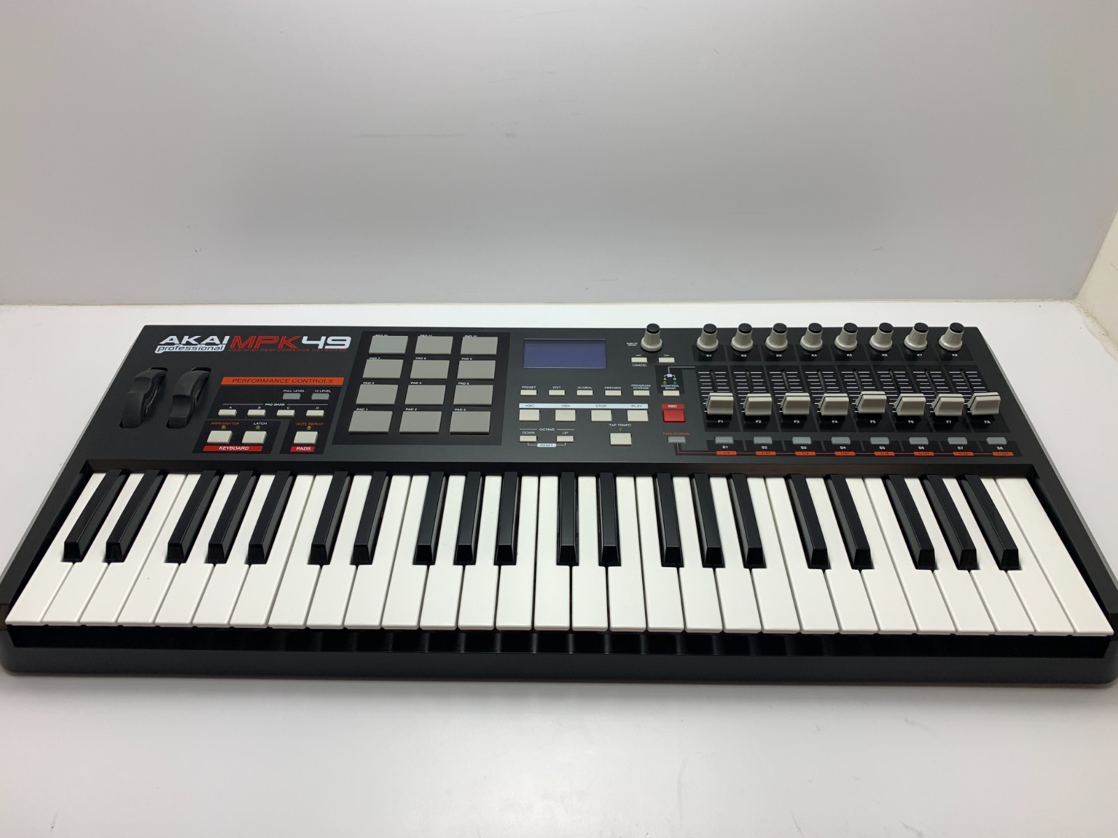 AKAI Professional | MPK 49 USB/MIDI | DISPLAY BACKLIGHT NOT WORKING | LOCAL PU