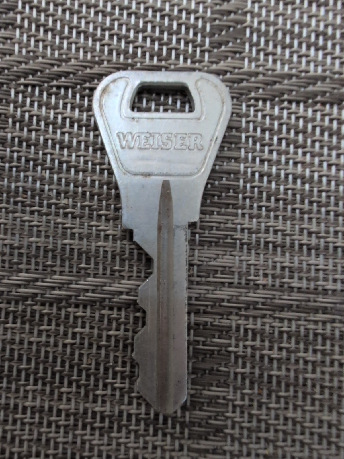 Weiser Key E61402