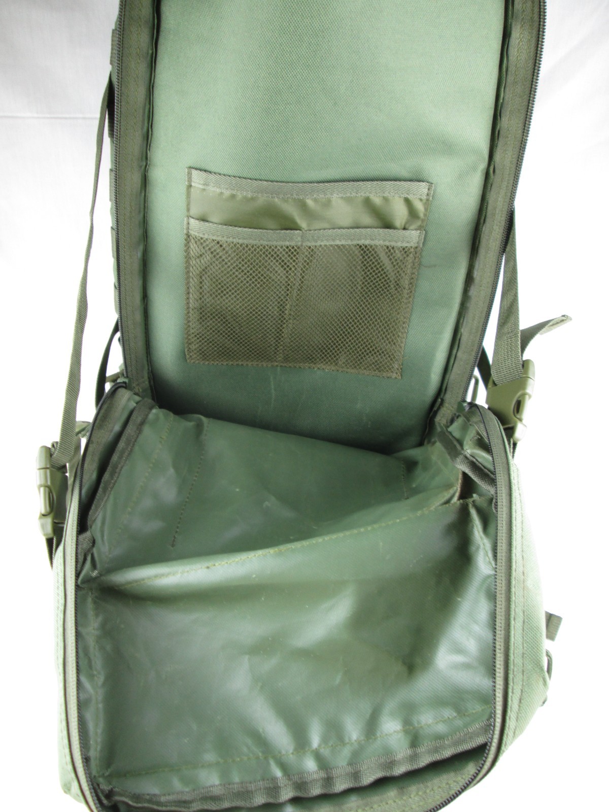US Army Backpack 19" x12" x 9" /2 main compartments several inside pockets PALS