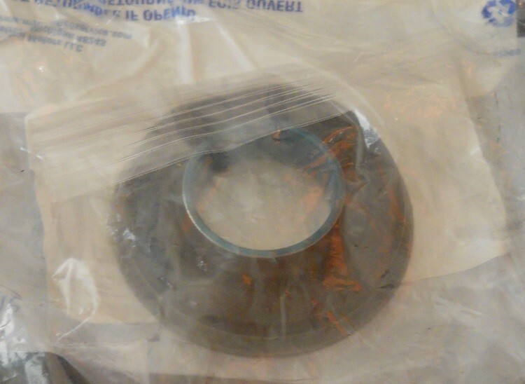 NOS 2017-22 GMC Acadia Transfer Case Front Seal