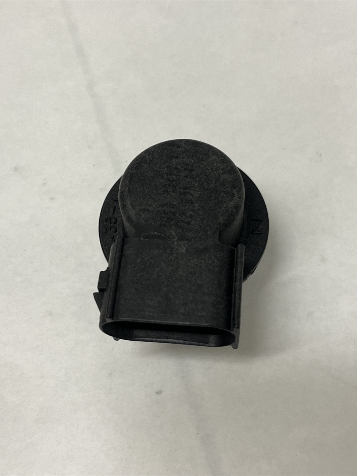 Ford F1TZ-13411-E Lamp Socket - A-35-NB Qty 1