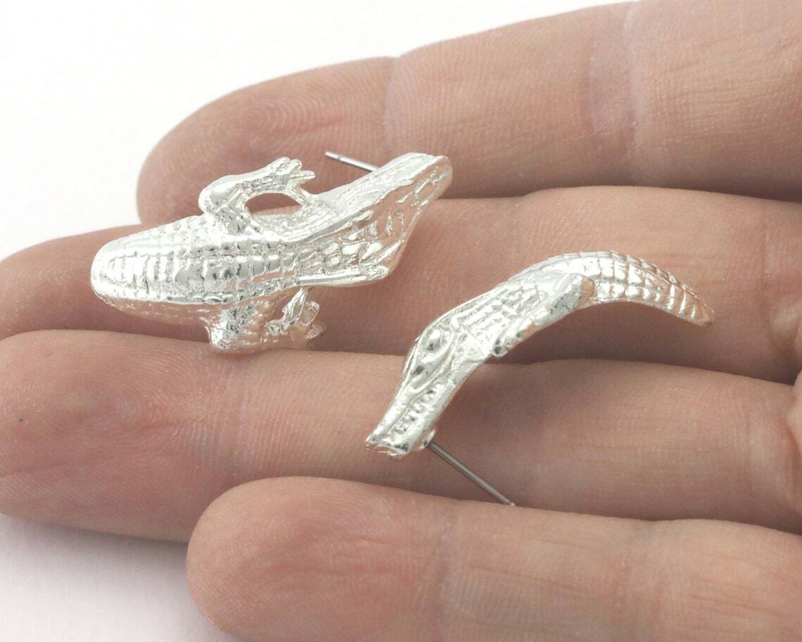 1 pair Crocodile earring post stud Shiny silver plated brass 32x17.5mm 4368