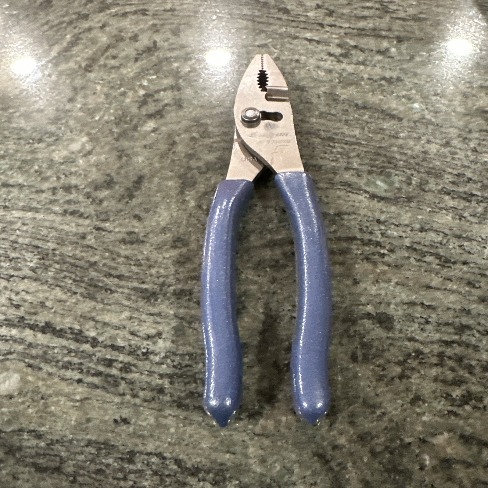Snap On 47acf 8" talon grip combination slip joint pliers power blue