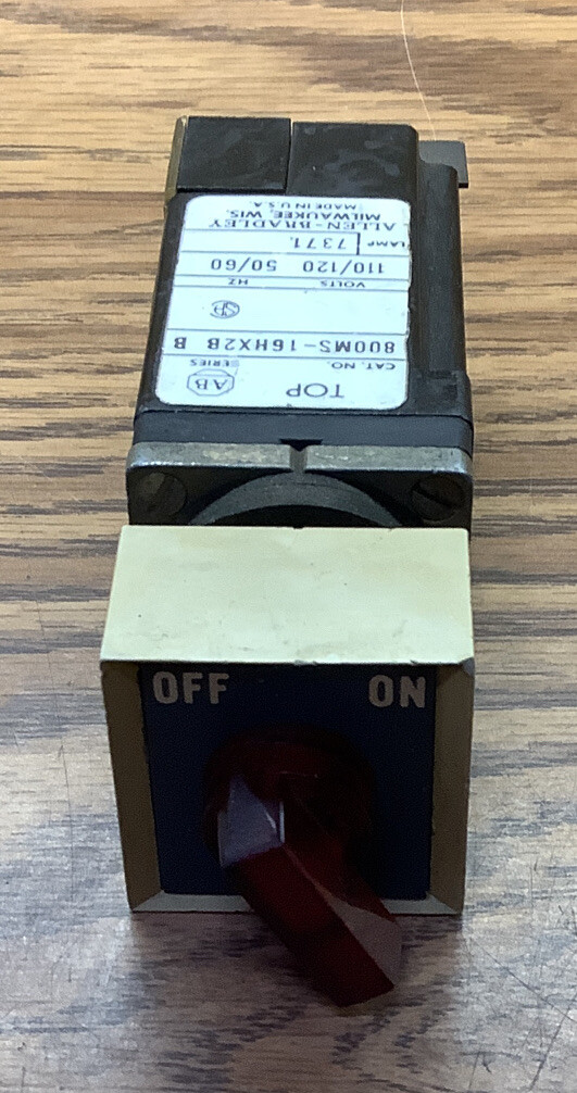 Allen Bradley 800MS-16HX2B Red Illuminated Selector Switch 7371