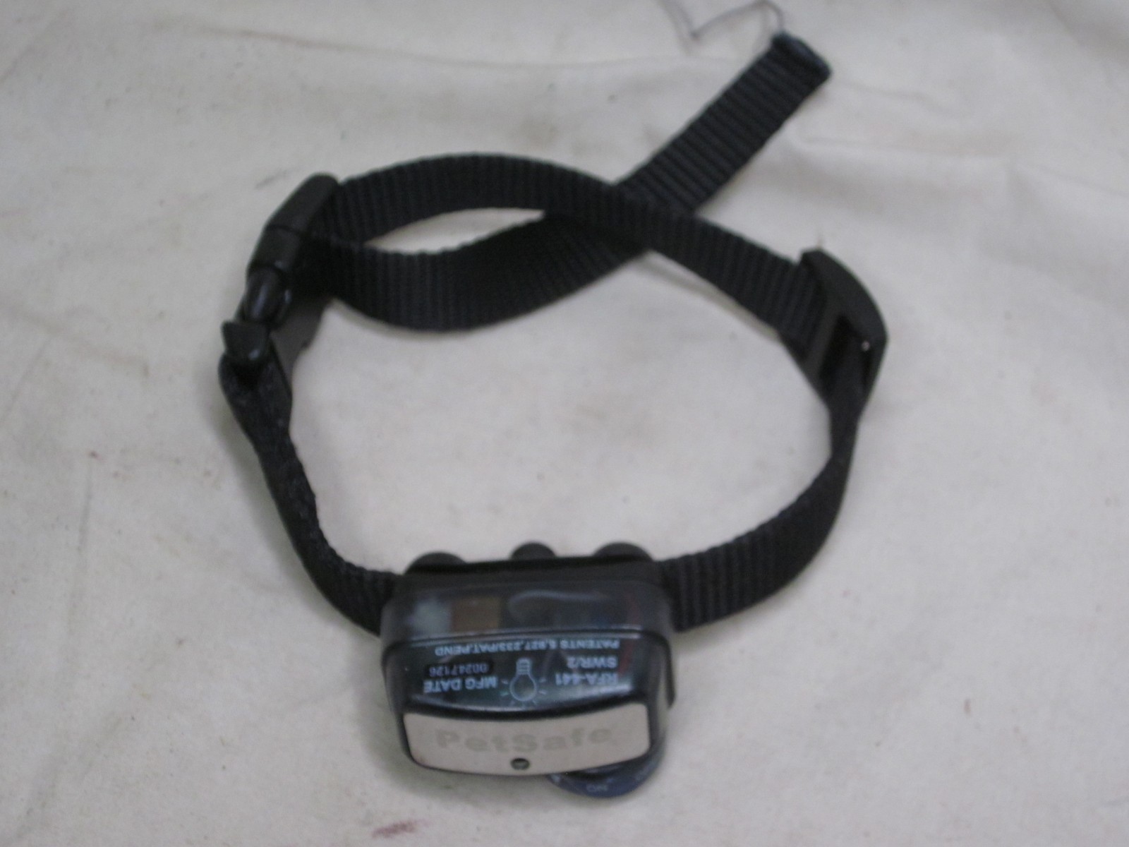 pre-owned PetSafe RFA-441 SWR\2 anti- bark collar small dog canine training