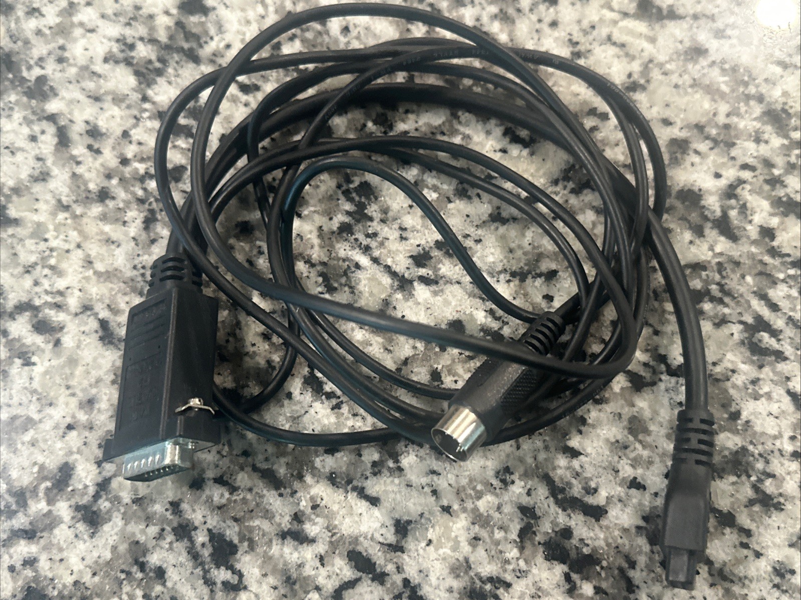 Vintage Reveal MIDI Cable R2 10-029-001