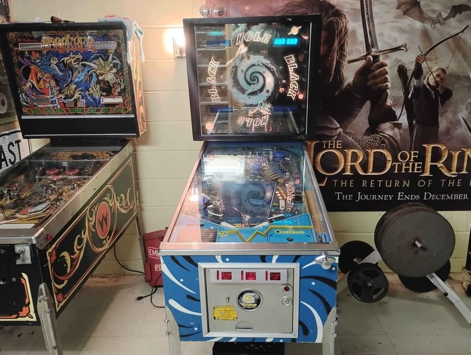 Black Hole Pinball Machine By Gottlieb Wide Body.