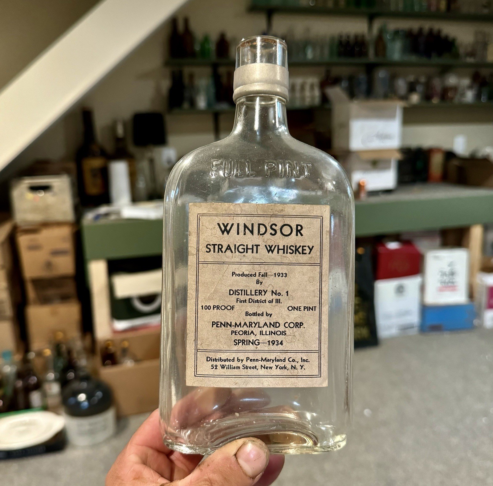 Windsor Straight Whiskey Penn Maryland Peoria IL NY Spring 1934 Labeled Bottle