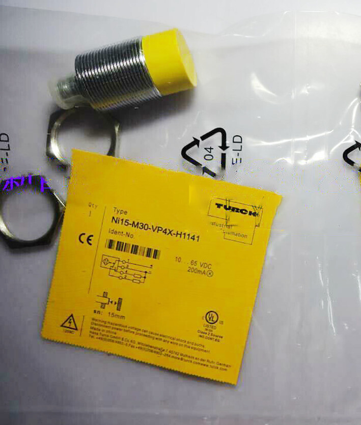 1pcs NEW For TURCK NI15-M30-VP4X-H1141 Proximity switch sensor