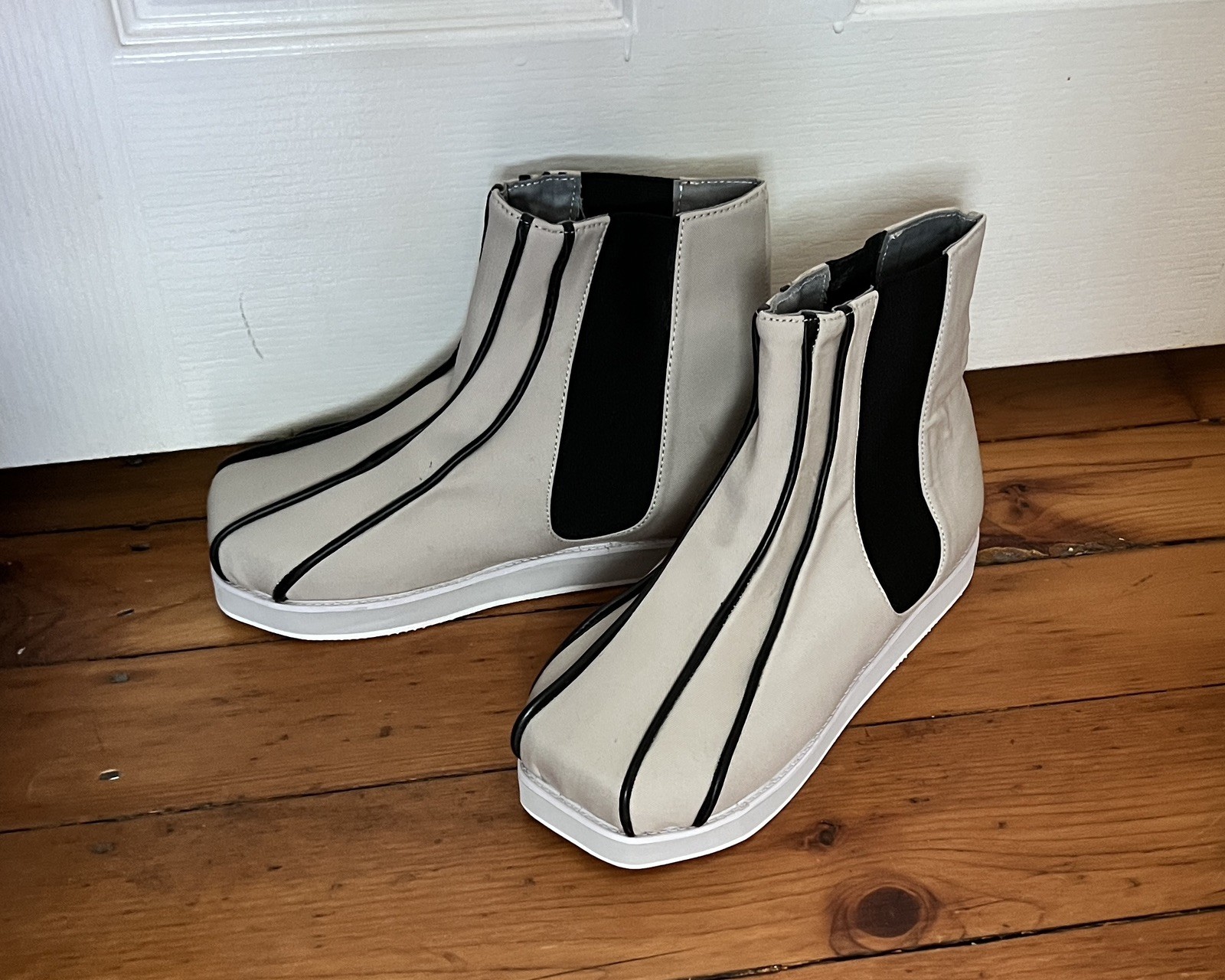 Star Wars - Boba Fett Boots Shoes, brand new, size 10-11 M, Mandalorian
