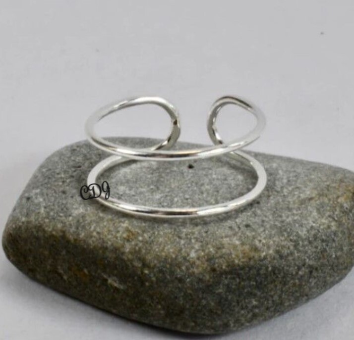 Solid Metal Women's Adjustable Toe Ring 14k White Gold Plated Silver