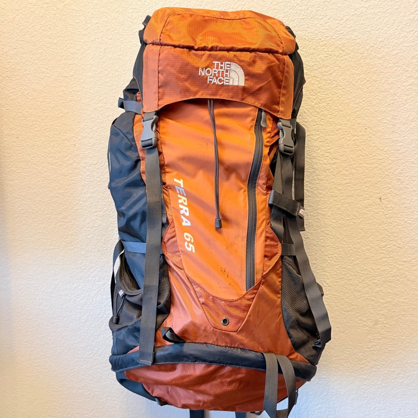 North Face Terra 65 65L Hiking Backpack Orange Gray Internal Frame Camping Pack
