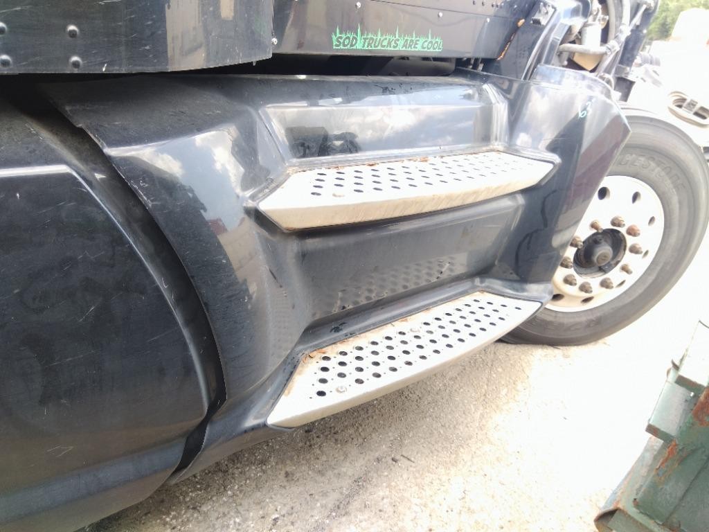 For 2011 KENWORTH T660 SIDE FAIRING Right ,  FL