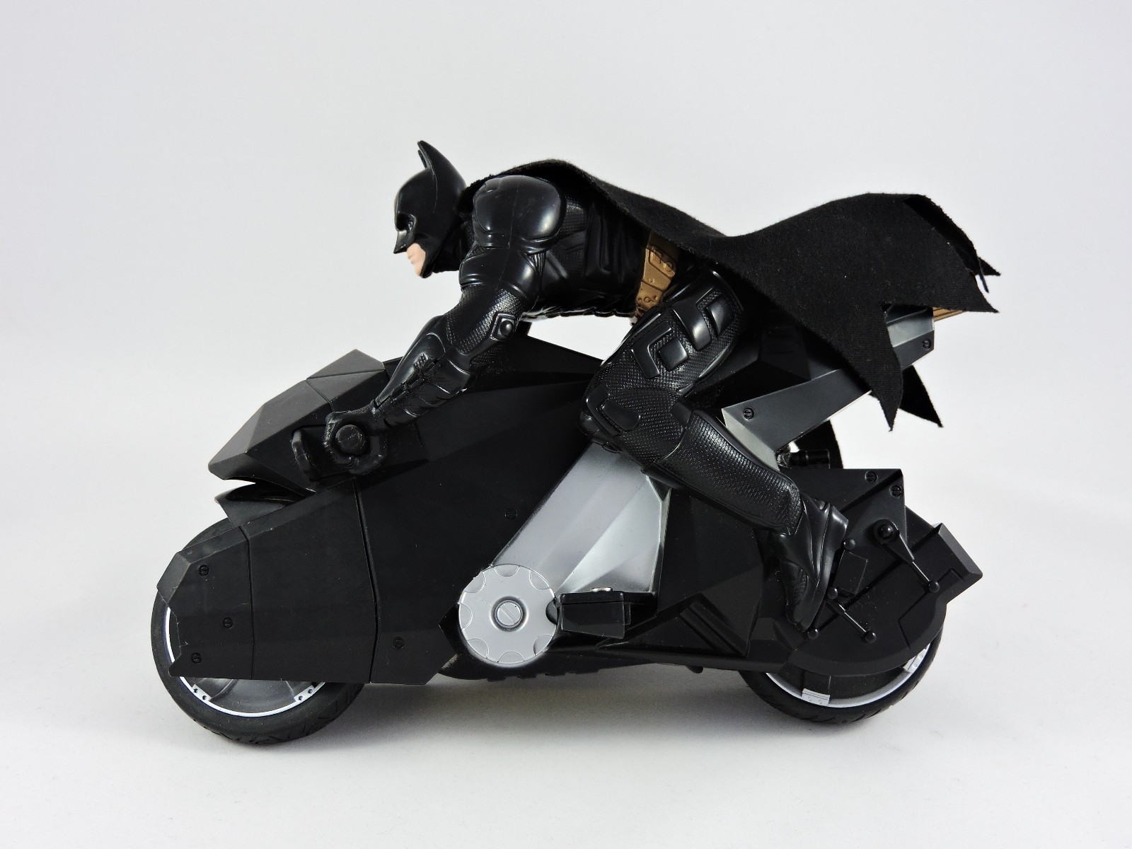 Tyco R/C Radio Control BatCycle BATMAN The Dark Knight 27MHz 2007 Mattel M6337
