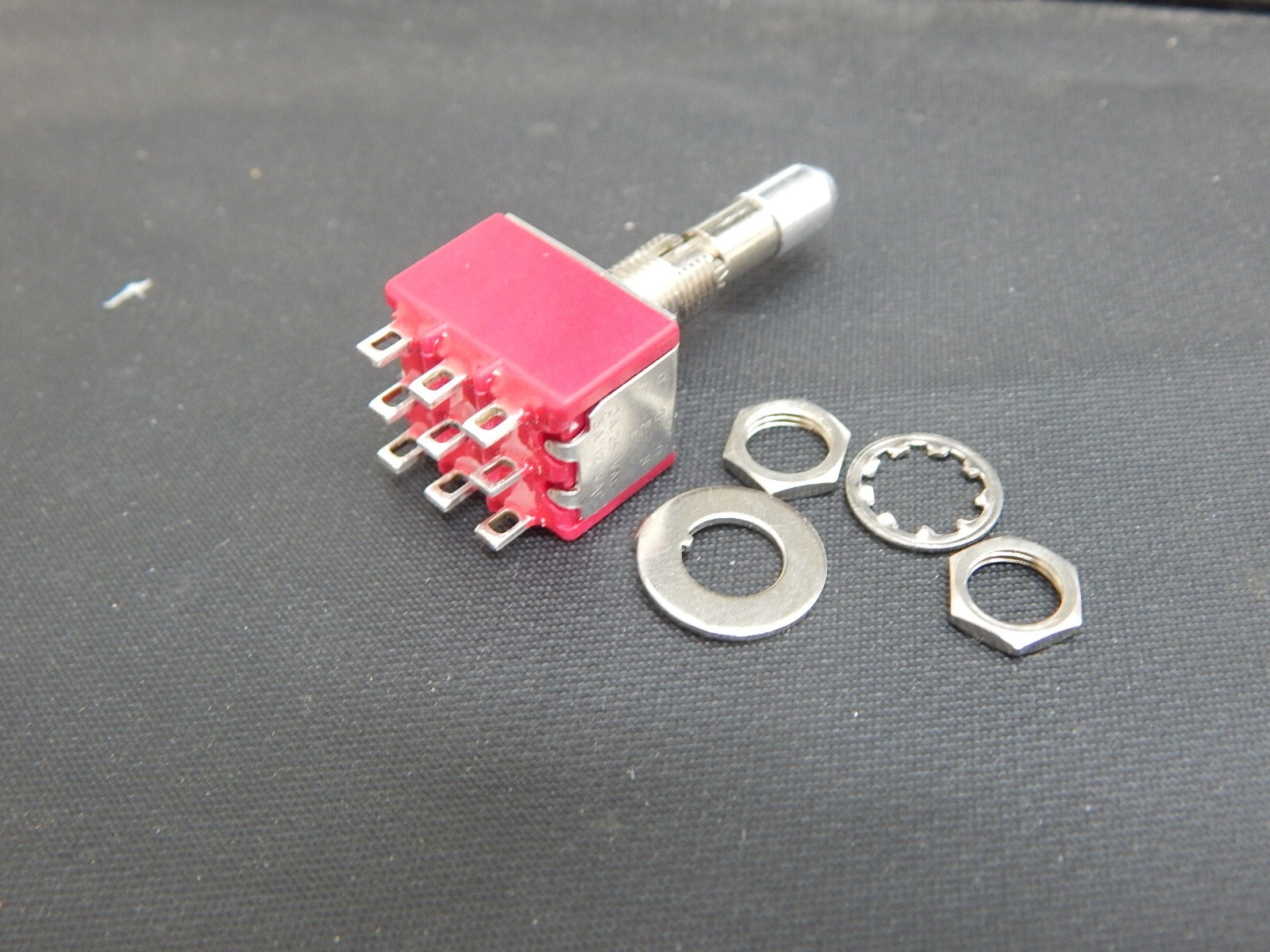 C&K 7303KZQE LOCKING TOGGLE SWITCH - USA SELLER FAST SHIPPING
