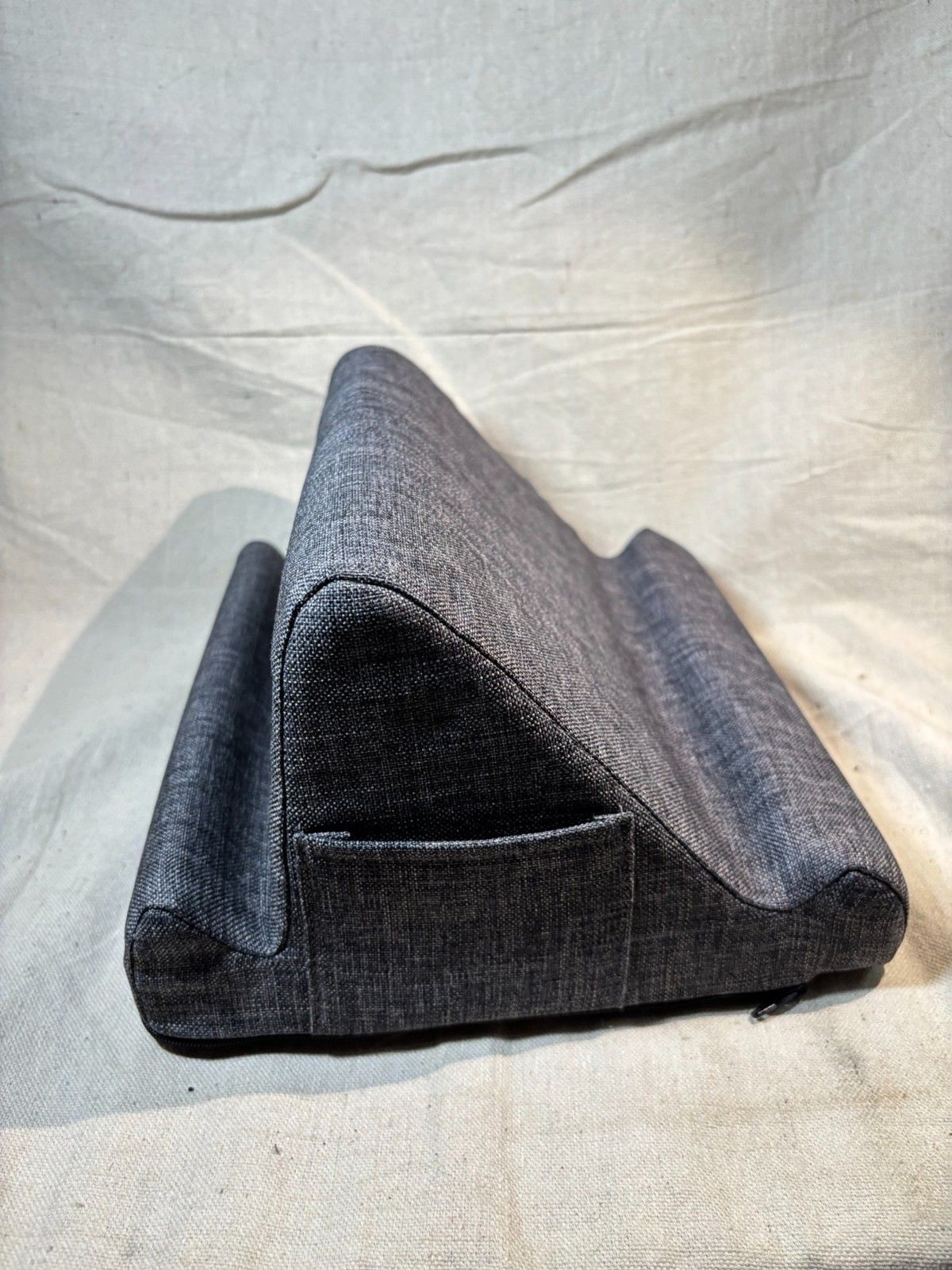 Pillow Tablet Stand For Books Kindles iPad With Storage Pockets