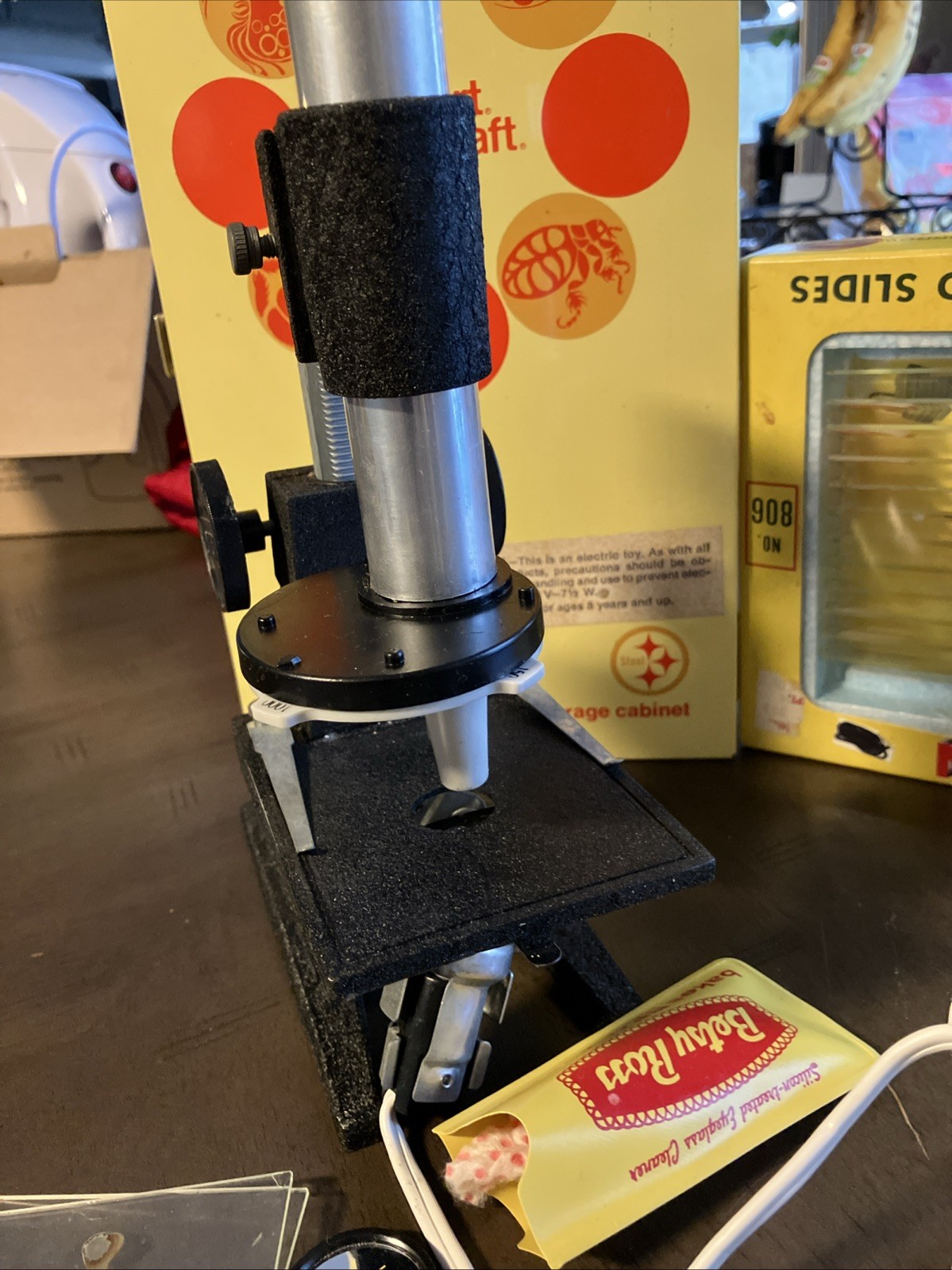 Gilbert Microcraft Microscope With Storage Box. With 24 Scientific Slides