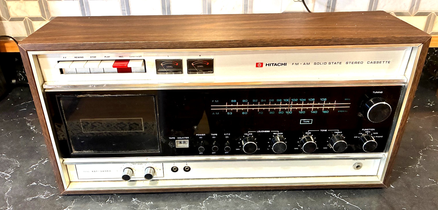 Vintage Hitachi FM-AM Stereo Radio Cassette Tape Player Model KST-3400H