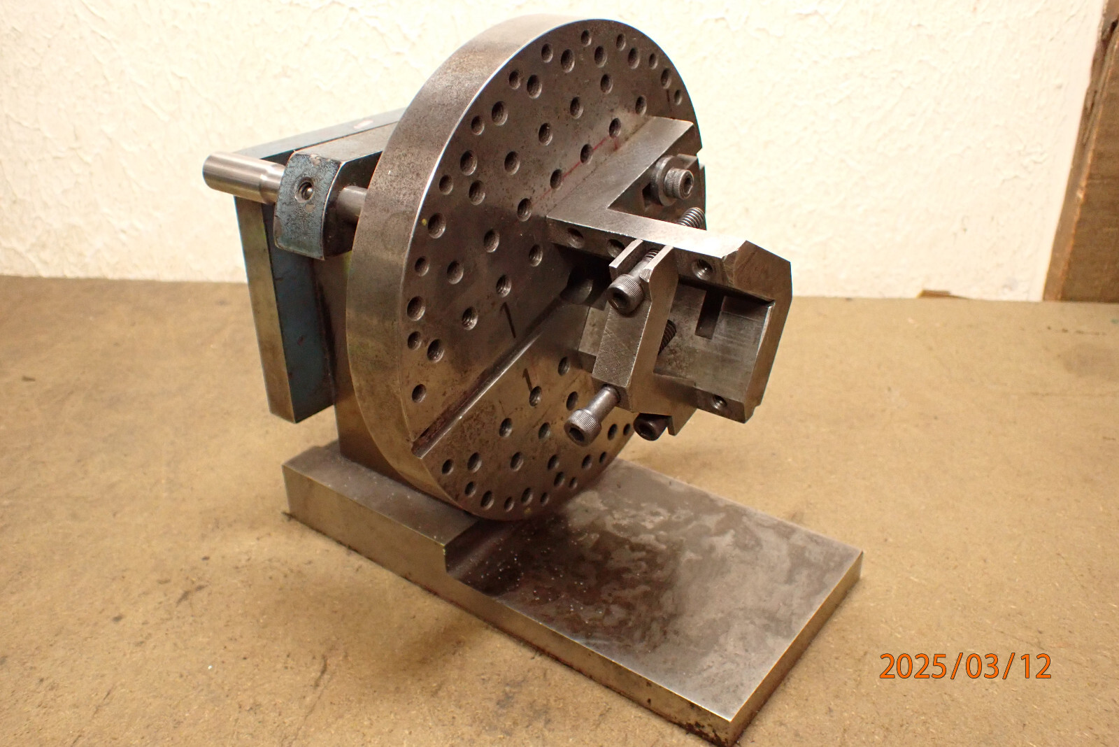 OLDER SUBURBAN WG-6 PUNCH FORMER SPIN FIXTURE W/ V BLOCK AND CLAMP MACHINIST