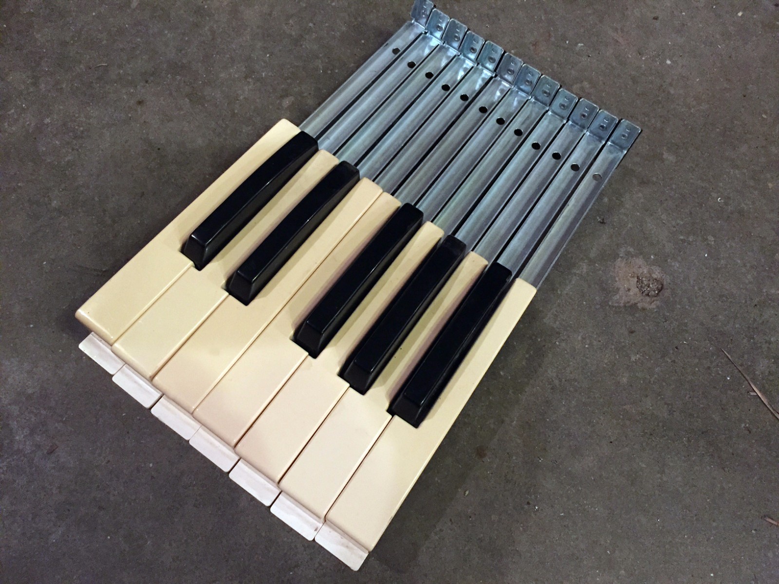 Baldwin Organ Waterfall Style Keys One Octave FAST SHIP!