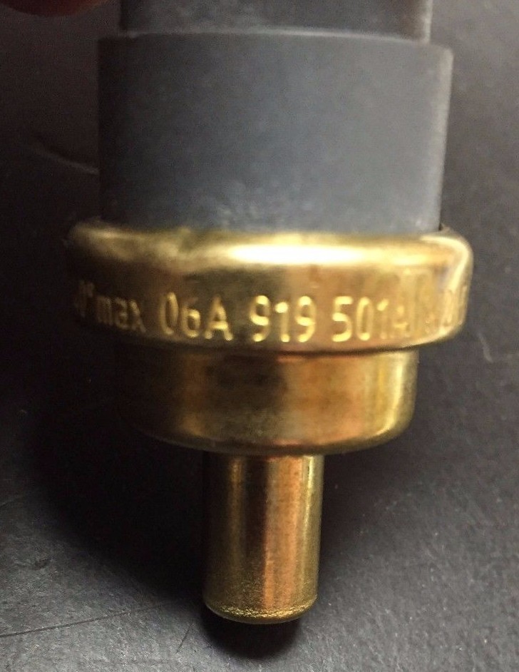VW / Audi OEM Coolant Temperature Sensor Water Temp Switch Part # 06A919501A