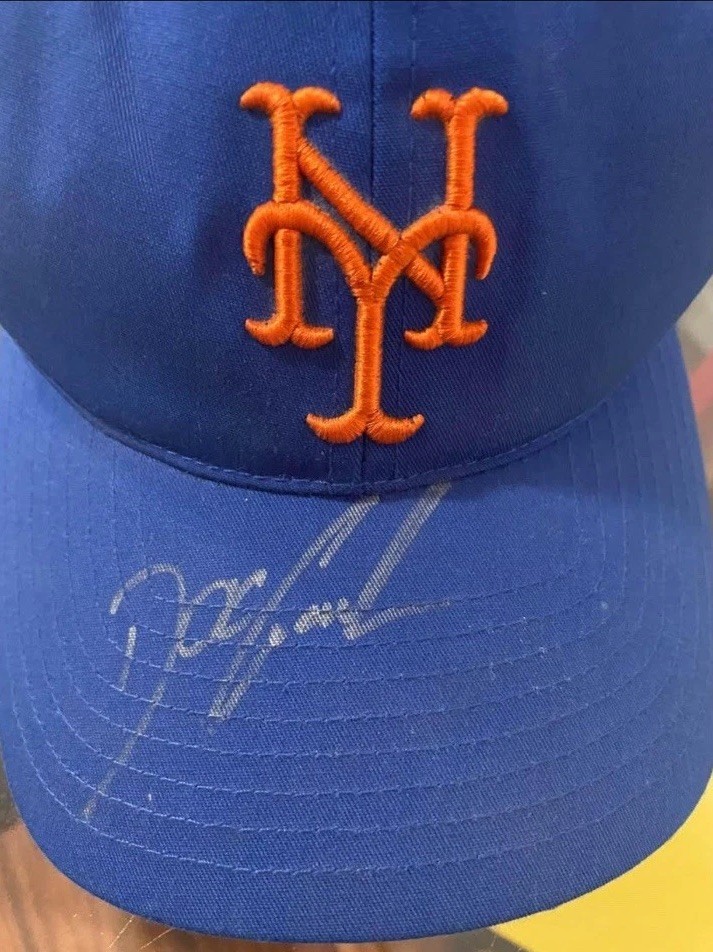 dwight (Doc) Gooden autograph baseball cap