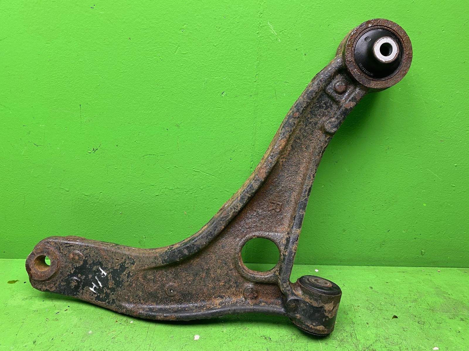 VAUXHALL Movano B Master III Right Front Lower Control Arm 10-
