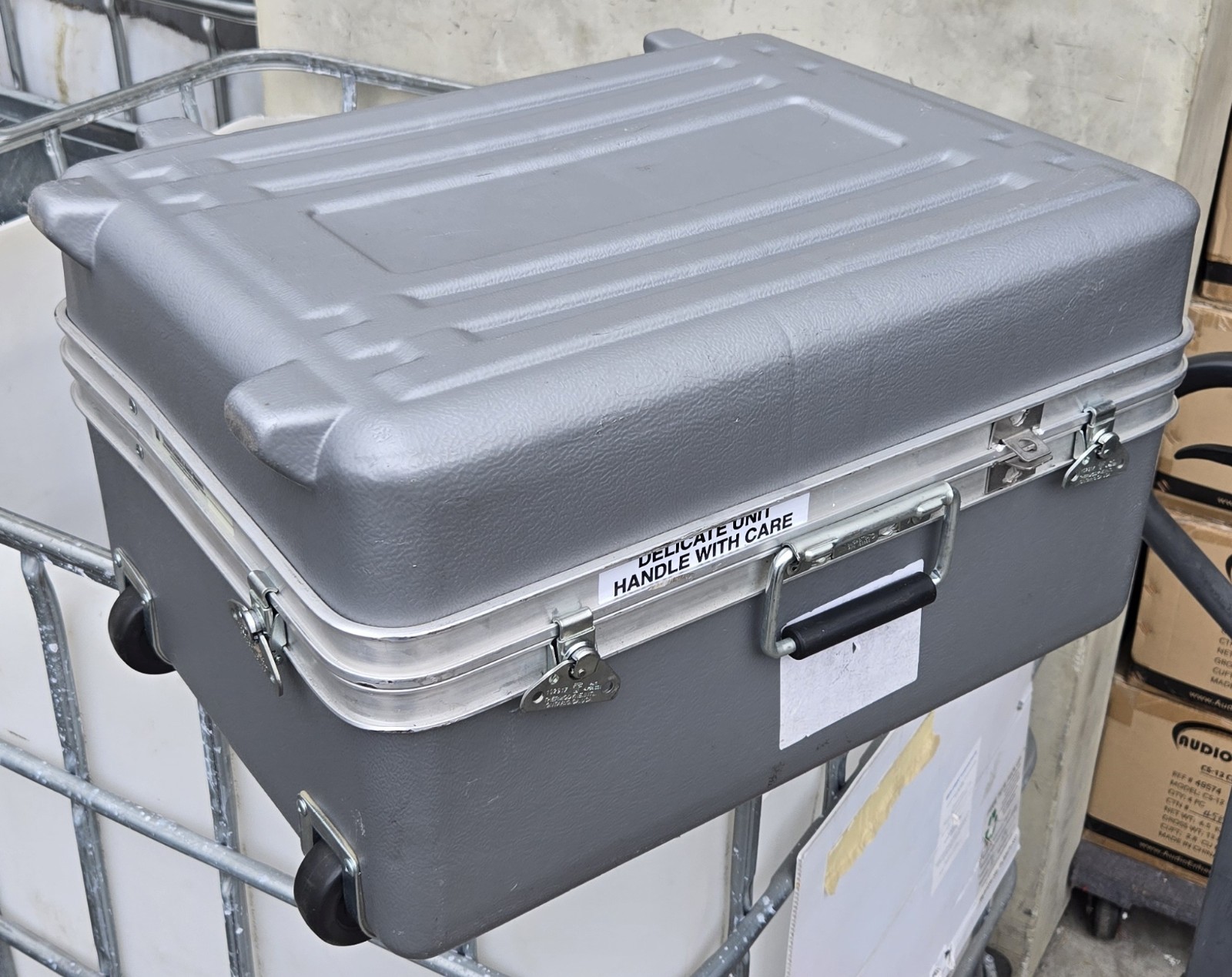 Thermodyne Shipping Rolling Case Camera Hard Foam Insert Wheels 23x18x13