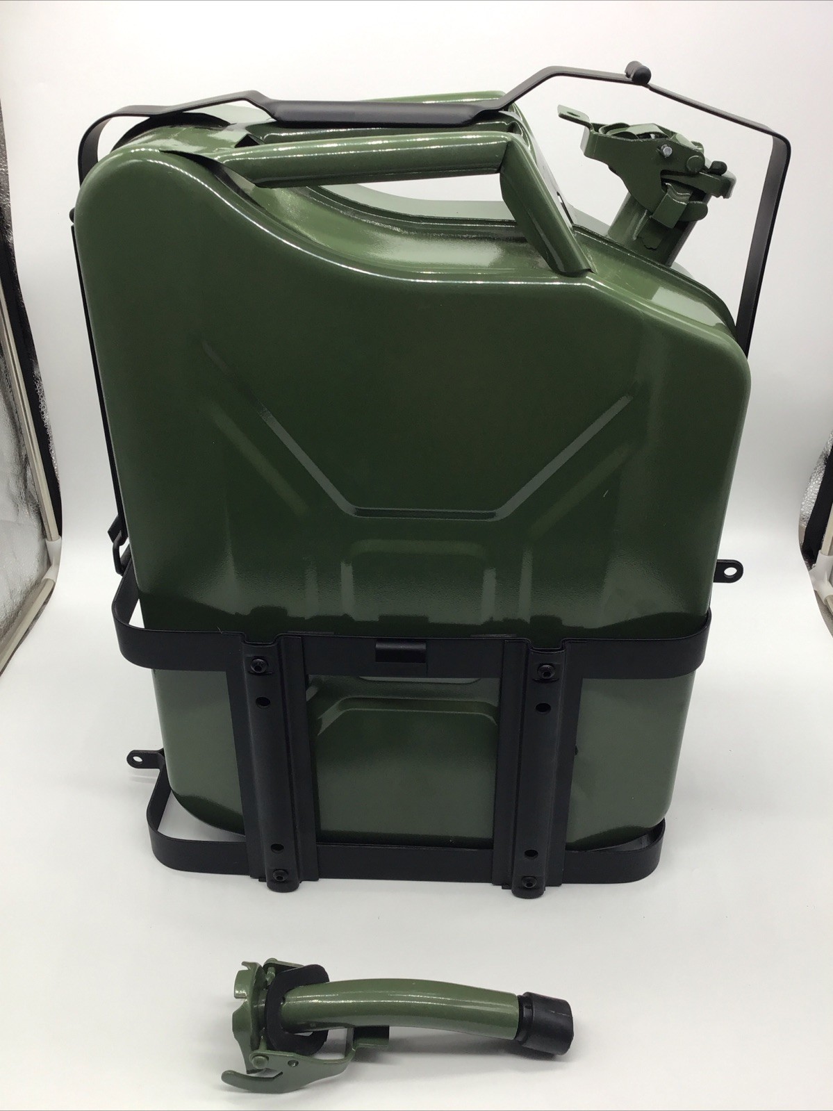 5 Gallon 20L Jerry Can Gas Fuel Steel Tank W/Mounting Bracket NATO JEEP Green