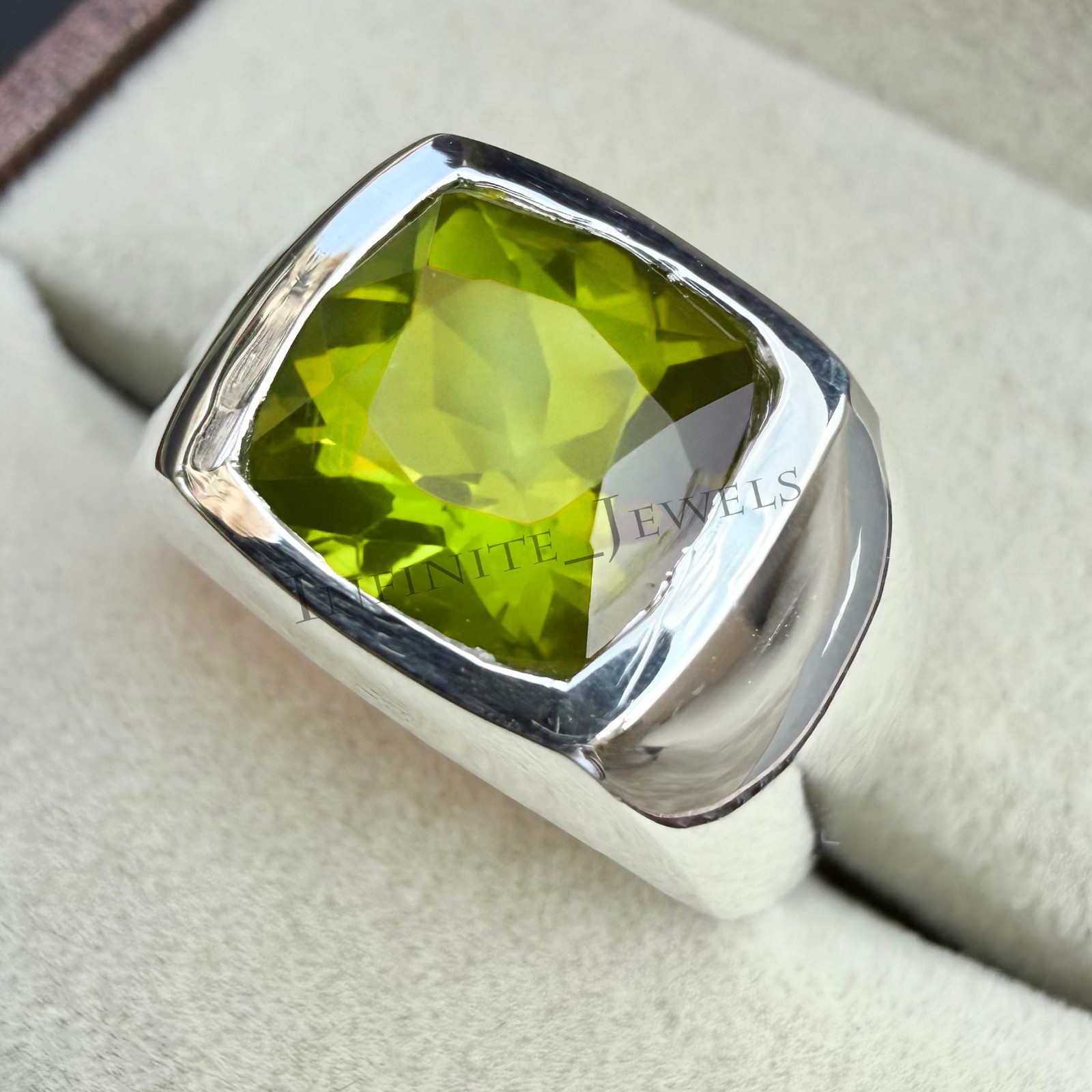 Natural Green Peridot Gemstone Handmade Ring with 925 Sterling Silver Men's Ring