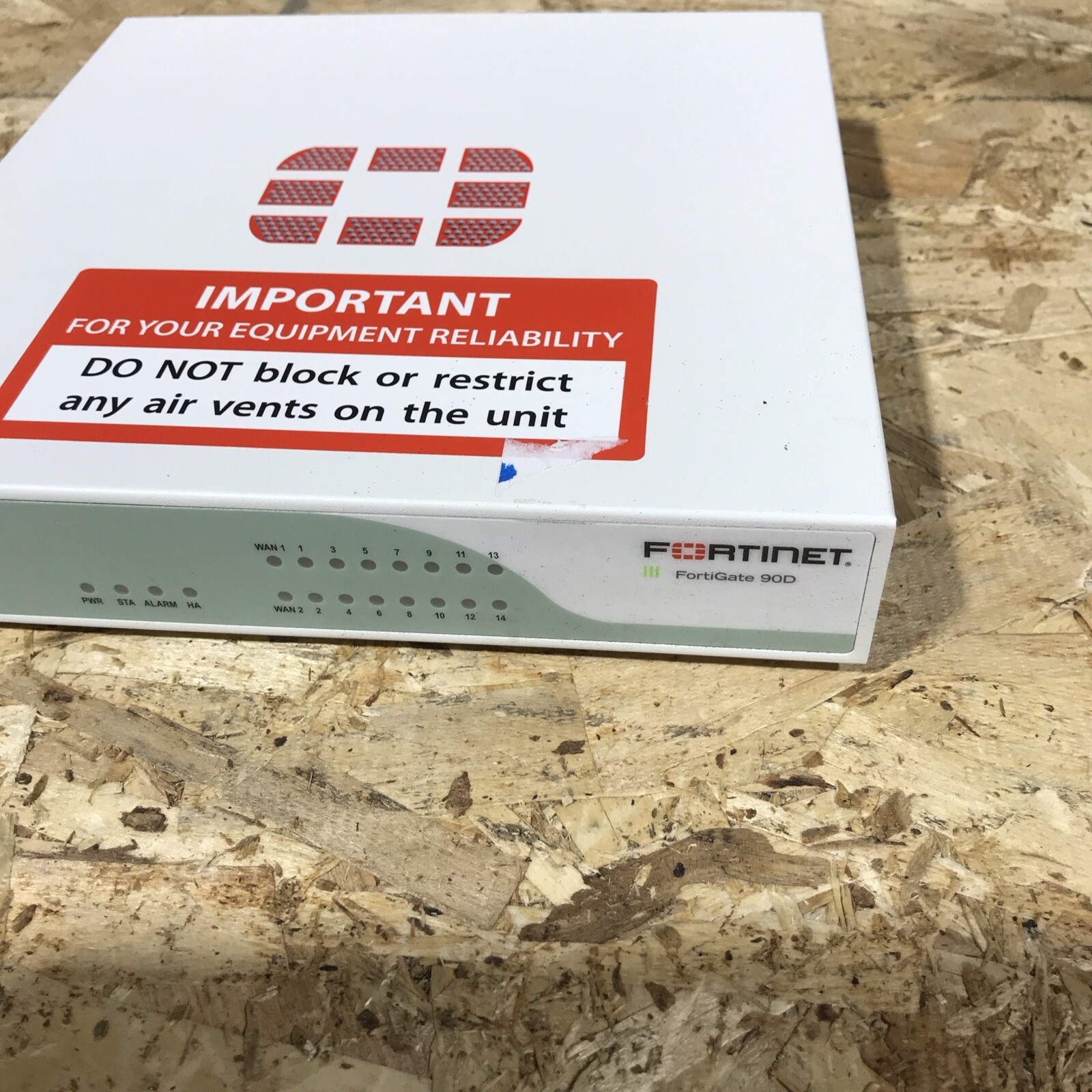 FORTINET FORTIGATE 90D FG-90D FIREWALL NETWORK SECURITY APPLIANCE NO POWER SPPLY
