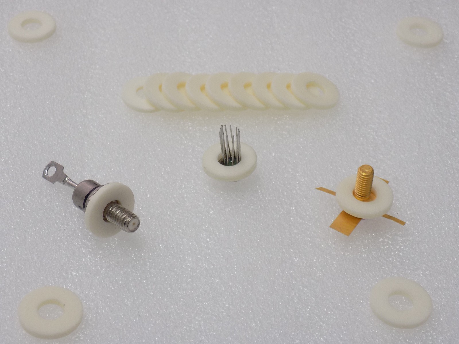 30x Ceramic DO-5 Insulator Rings ( Diode Thyristor Transistor Rectifier ) - DO5