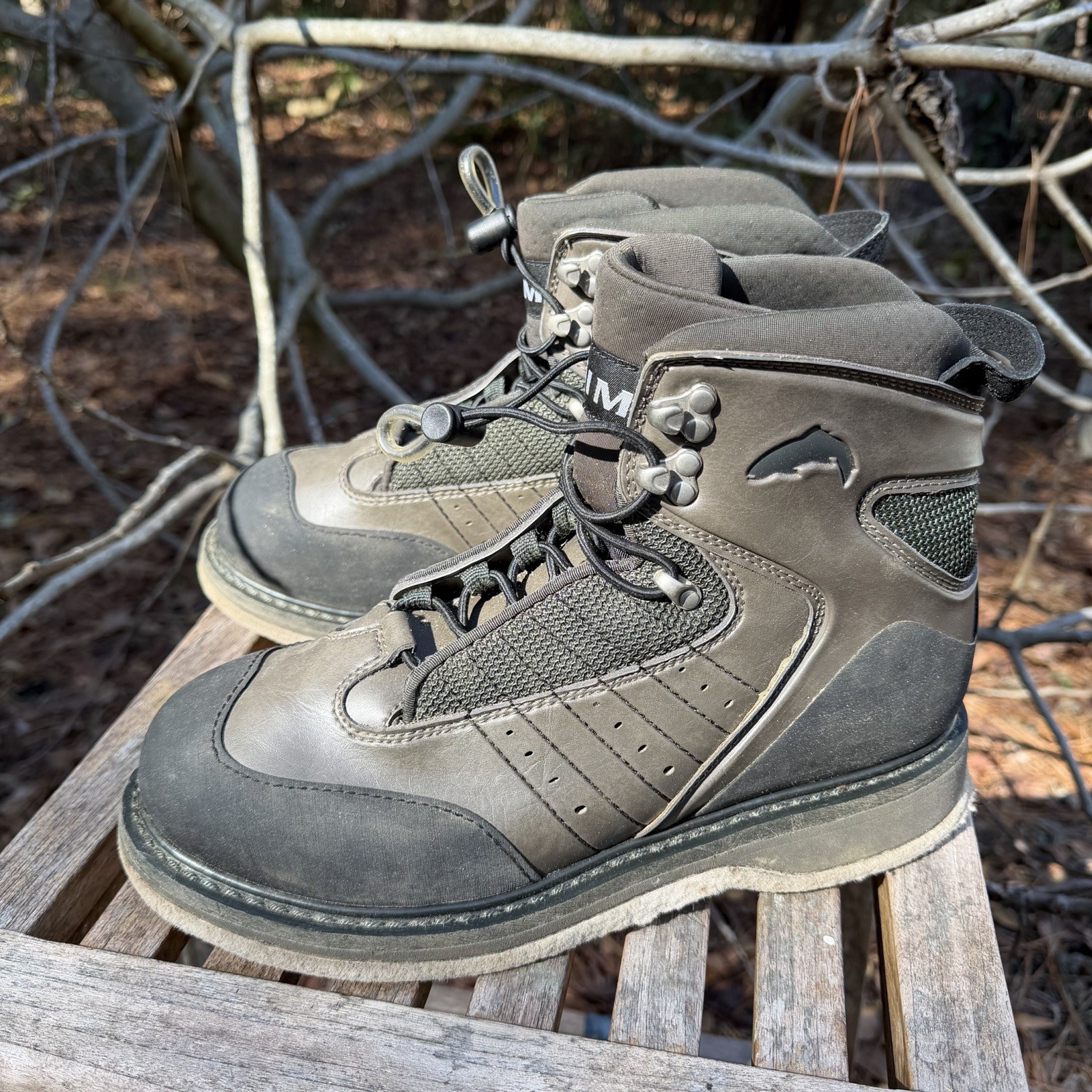 Simms Felt Sole Boots size 9 MINTY, worn once !!