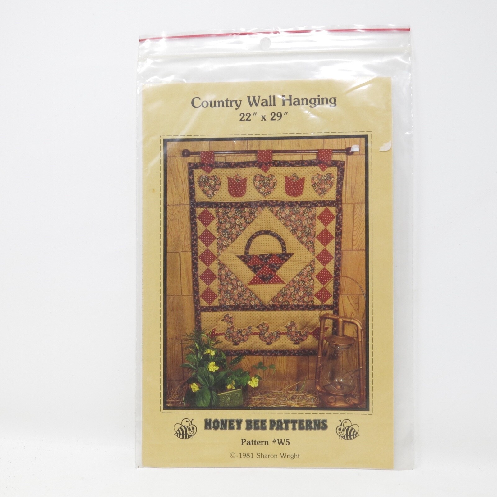 Honey Bee Patterns 1981 Sharon Wright Country Wall Hanging Quilt Pattern